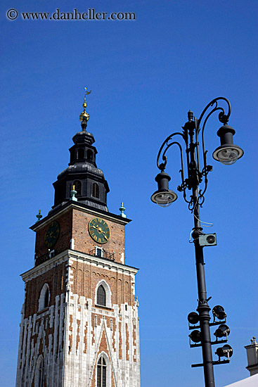 clock_tower-n-lamp_post.jpg