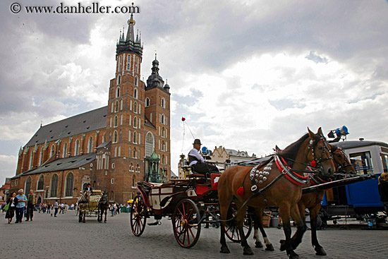 horse-n-carriage-n-church-3.jpg