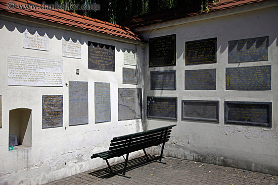 bench-n-plaques.jpg