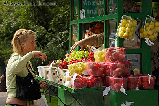 hand-n-fruit-n-woman.jpg