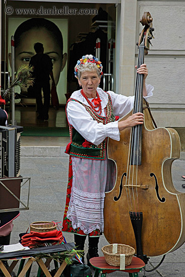 woman-n-standup-bass-2.jpg