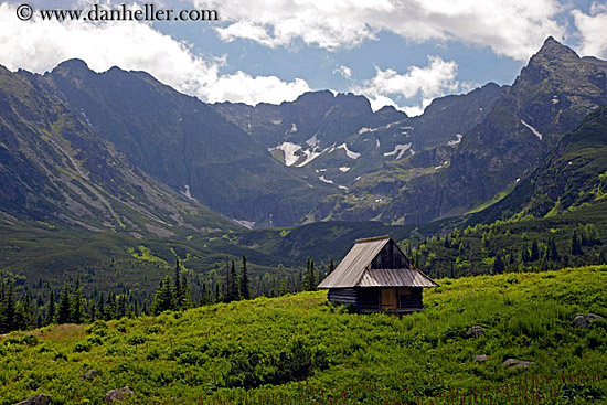 mtns-n-wood-hut-1.jpg