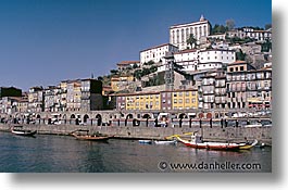 images/Europe/Portugal/Boats/boats-city2.jpg