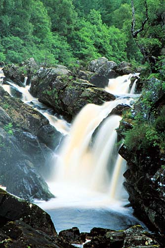 rogie-falls-b.jpg