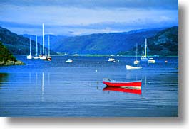images/Europe/Scotland/Skye/red-boat.jpg