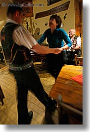 images/Europe/Slovakia/GypsyMusic/couple-dancing-4.jpg