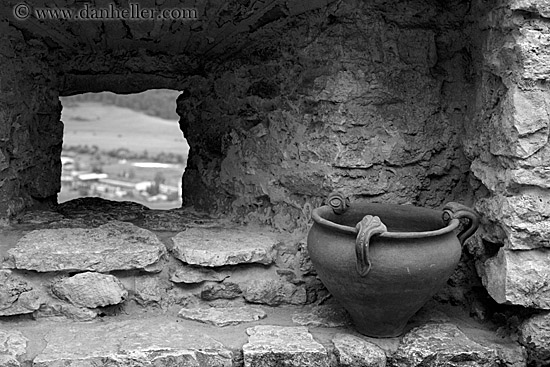 stone-window-n-flower-pot-3-bw.jpg