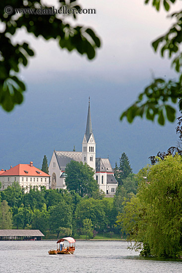 boat-n-cathedral-4.jpg