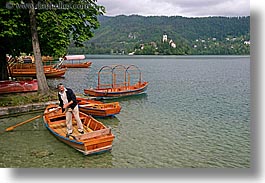 images/Europe/Slovenia/Bled/Boats/boat-rower-1.jpg