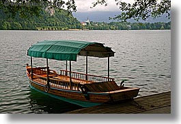 images/Europe/Slovenia/Bled/Boats/covered-boats-4.jpg