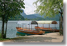 images/Europe/Slovenia/Bled/Boats/covered-boats-6.jpg