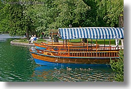 images/Europe/Slovenia/Bled/Boats/covered-boats-8.jpg