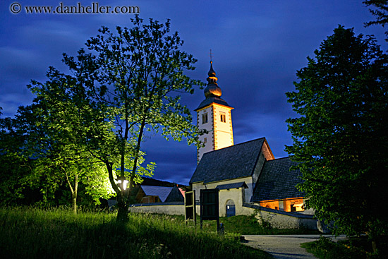 luminated-church-n-tree.jpg