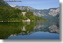 images/Europe/Slovenia/Bohinj/Lake/lake-reflection-4.jpg