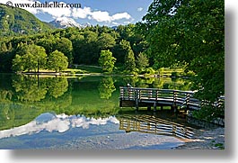 images/Europe/Slovenia/Bohinj/Lake/lake-reflection-pier.jpg