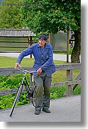 images/Europe/Slovenia/Bohinj/People/old-man-bike-cigarette-2.jpg