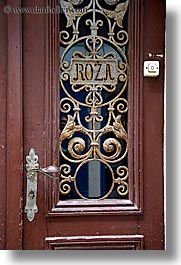 images/Europe/Slovenia/Ljubljana/DoorsWindows/roza-door-n-handle.jpg