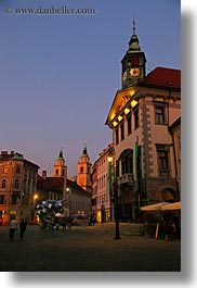 images/Europe/Slovenia/Ljubljana/Town/clock_tower-n-street-1.jpg