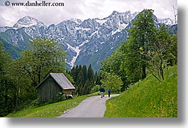 images/Europe/Slovenia/LogarskaDolina/Hiking/hikers-road-mountain-2.jpg