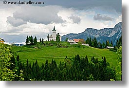 images/Europe/Slovenia/LogarskaDolina/Scenics/church-on-hill-1.jpg