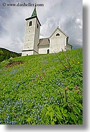 images/Europe/Slovenia/LogarskaDolina/Scenics/church-on-hill-2.jpg