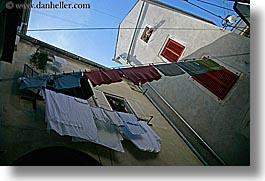 images/Europe/Slovenia/Pirano/Laundry/hanging-laundry-1.jpg