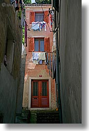 images/Europe/Slovenia/Pirano/Laundry/hanging-laundry-5.jpg