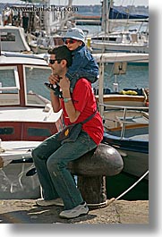 images/Europe/Slovenia/Pirano/People/father-n-toddler-1.jpg