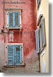 images/Europe/Slovenia/Pirano/Windows/blue-windows-red-wall.jpg