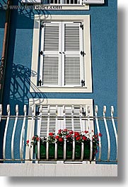images/Europe/Slovenia/Pirano/Windows/window-n-flower-on-balcony.jpg