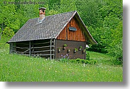 images/Europe/Slovenia/TriglavskiNarodniPark/field-n-barn-6.jpg