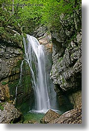 images/Europe/Slovenia/TriglavskiNarodniPark/waterfall.jpg