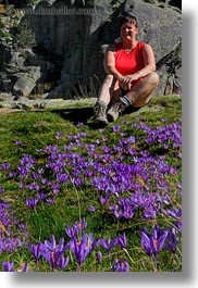 images/Europe/Spain/AiguestortesHike1/diane-n-crocus-flowers-02.jpg