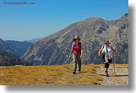 images/Europe/Spain/AiguestortesHike2/women-hikers-08.jpg