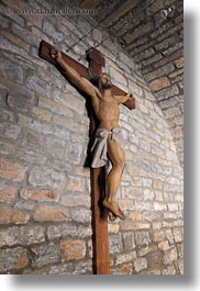 images/Europe/Spain/Ainsa/jesus-on-cross.jpg