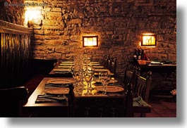 images/Europe/Spain/Ainsa/restaurant-tables-n-chairs-03.jpg