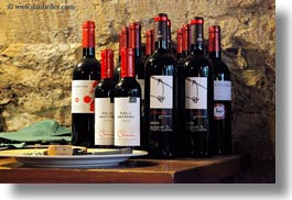 images/Europe/Spain/Ainsa/wine-bottles-01.jpg