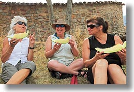 images/Europe/Spain/Ansovell/women-n-melons-04.jpg