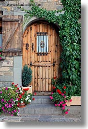 images/Europe/Spain/Echo/wood-arch-door-n-flowers-04.jpg