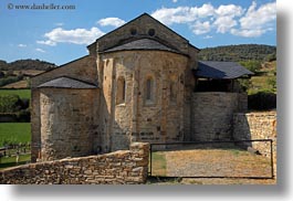 images/Europe/Spain/Estamariu/ancient-church-01.jpg