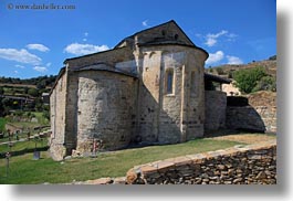 images/Europe/Spain/Estamariu/ancient-church-02.jpg