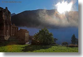 images/Europe/Spain/MtBisaurin/foggy-morning-sun.jpg