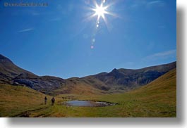 images/Europe/Spain/MtBisaurin/hiking-in-hills-01.jpg