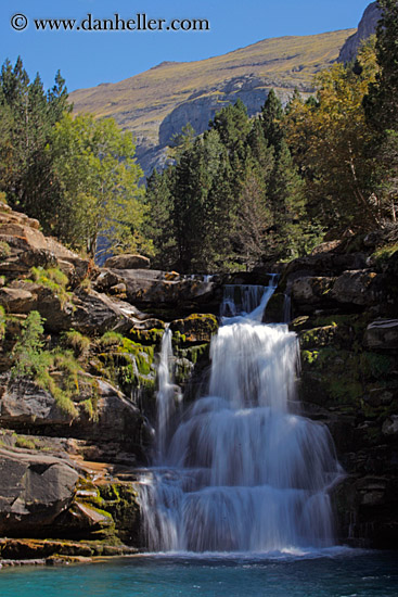 waterfall-14.jpg