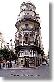 images/Europe/Spain/Other/corner-store.jpg
