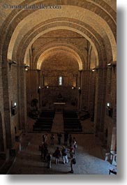images/Europe/Spain/Siresa/IglesiaMonasterioDeSanPedro/people-n-church-arches-04.jpg
