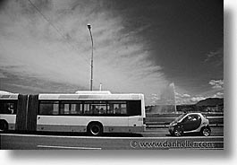 images/Europe/Switzerland/Geneva/bus-car-bw.jpg
