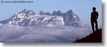 images/Europe/Switzerland/Hikers/hiker-silhouettes-3.jpg