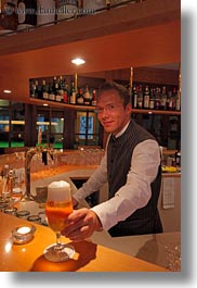 images/Europe/Switzerland/Kandersteg/WaldHotelDoldenhorn/bartender-serving-beer-02.jpg
