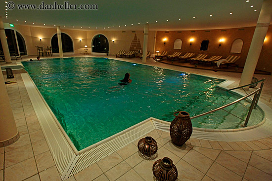 swimming-pool-04.jpg